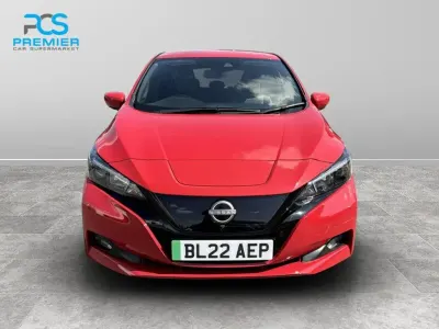 Used Nissan Leaf N-Connecta 110 kW (150 HP) 2022 Red Hatchback