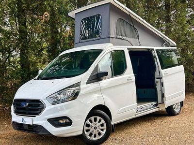 White Used 2022 Ford Transit Custom Limited MPV | £31,995