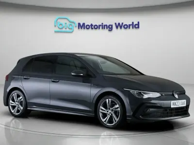 Second-hand VW Golf VIII R-line 148 CP (108 kW) 2023