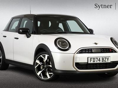 White Used 2024 Mini Cooper S Hatch Hatchback | £27,000 (Expensive)