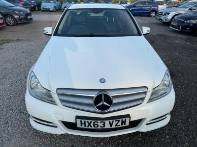 Used Mercedes C180 Executive 2013 White Sedan