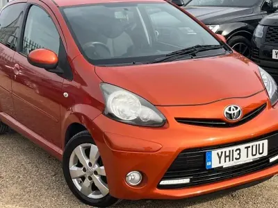 Used Toyota Aygo 68 HP (50 kW) 2012 Orange Hatchback