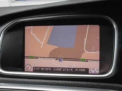 Used Volvo V40 R-Design Pro 152 HP (111 kW) 2017 Blue Hatchback