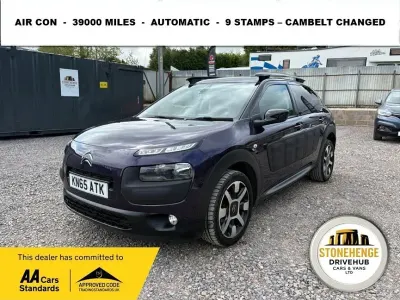 Używany Citroën C4 Cactus Flair 82 KM (60 kW) 2015 Purpurowy Hatchback