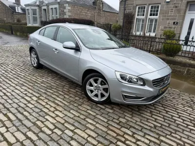 Usado Volvo S60 SE Lux 181 HP (133 kW) 2014 Prateado Sedan