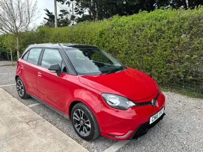 Used MG MG3 106 HP (77 kW) 2016 Red Hatchback