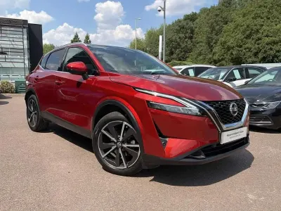 Used Nissan Qashqai Tekna 138 HP (101 kW) 2022 Red SUV