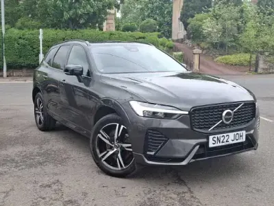 Used Volvo XC60 R-Design 250 HP (183 kW) 2022 SUV