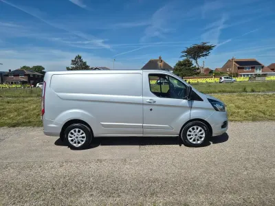 Used Ford Transit Custom Limited 130 HP (95 kW) 2021 Silver Van