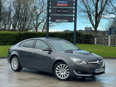 Begagnad Vauxhall Insignia SRi 2015 Grå Halvkombi
