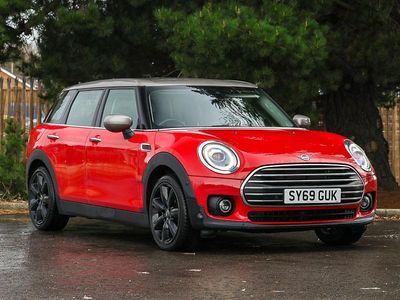 Used Mini Cooper Clubman Exclusive 136 HP (100 kW) 2019 Red Estate