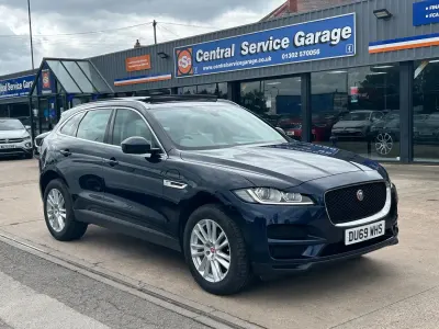 Used Jaguar F-Pace Portfolio 180 HP (132 kW) 2019 Blue SUV