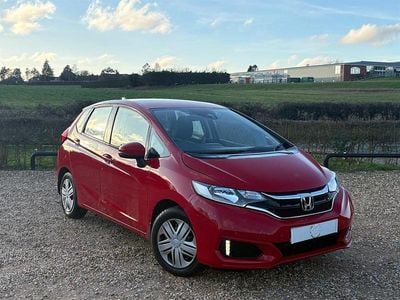 Used Honda Jazz S 102 HP (75 kW) 2019 Red Hatchback