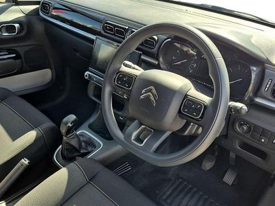 Usado Citroën C3 PureTech 83 HP (61 kW) 2024 Cinzento Citadino