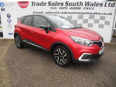 Second-hand Renault Captur Iconic 90 CP (66 kW) 2018 Roșu SUV