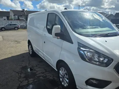 Used Ford Transit Custom Limited 130 HP (95 kW) 2020 White Van