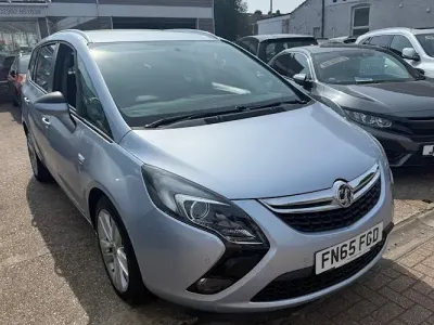 Used Vauxhall Zafira Tourer SRi 170 HP (125 kW) 2015 Silver MPV