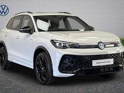 New VW Tiguan Black Edition 265 HP (194 kW) 2026 Pure white SUV