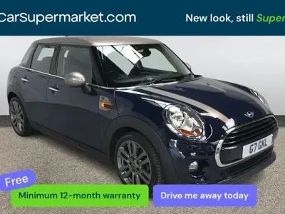 Używany Mini Cooper Hatch 136 KM (100 kW) 2017 Niebieski Hatchback
