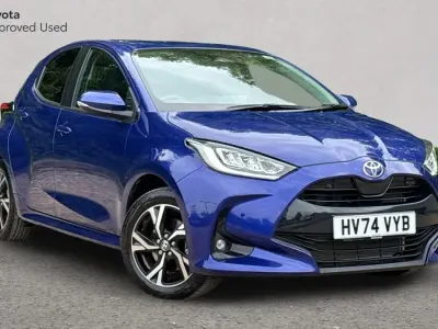 Used Toyota Yaris Hybrid Design 116 HP (85 kW) 2025 Blue Hatchback