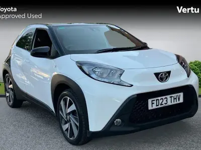 Used Toyota Aygo X 72 HP (52 kW) 2023 White SUV