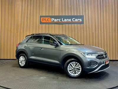 Used VW T-Roc Life 150 HP (110 kW) 2024 Grey SUV
