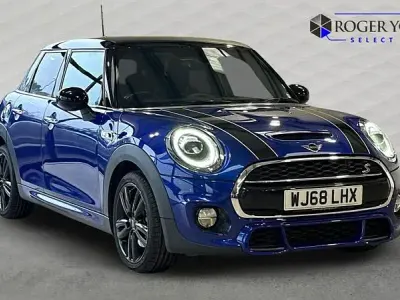 Used Mini Cooper S Hatch 192 HP (141 kW) 2018 Blue Hatchback