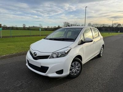 White Used 2014 Toyota Yaris Hatchback | £5,499 (Super price)