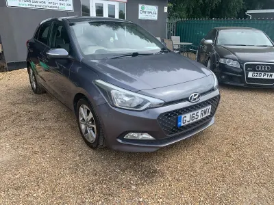 Used Hyundai i20 SE 84 HP (61 kW) 2015 Grey Hatchback