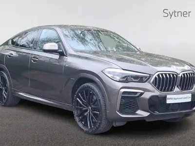 Begagnad BMW X6 M50 Shadowline 523 HK (384 kW) 2022 Grön SUV
