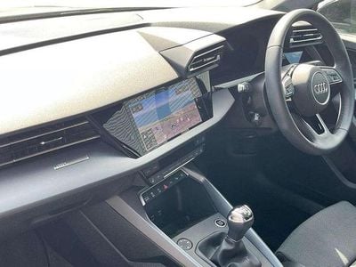 Begagnad Audi A3 Sport 113 HK (83 kW) 2024 Svart Halvkombi