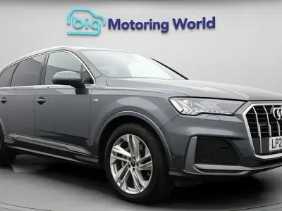 Used Audi Q7 S-Line 286 HP (210 kW) 2023 Grey SUV