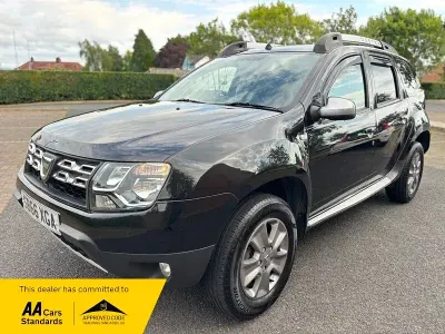 Used Dacia Duster Lauréate 110 HP (80 kW) 2016 Black metallic SUV