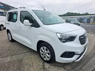 Used Vauxhall Combo S 130 HP (95 kW) 2019 White MPV