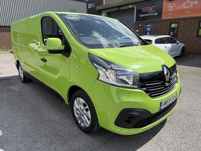 Begagnad Renault Trafic 2015 Grön Minibuss