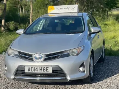 Used Toyota Auris Hybrid