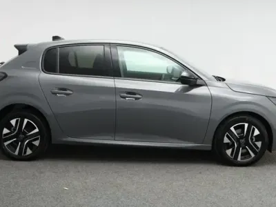 Nouă Peugeot 208 Allure 99 CP (72 kW) 2025 Gri Hatchback