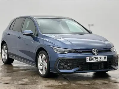 Used VW Golf VIII GTE 272 HP (200 kW) 2025 Blue Hatchback