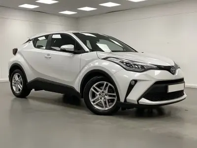 Used Toyota C-HR 2023 White SUV