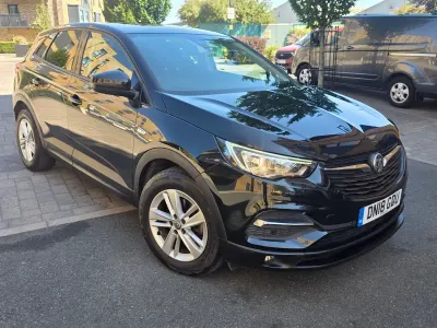 Used Vauxhall Grandland X S 130 HP (95 kW) 2018 Black SUV