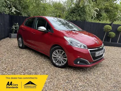 Used Peugeot 208 Signature Sky 2019 Red Hatchback