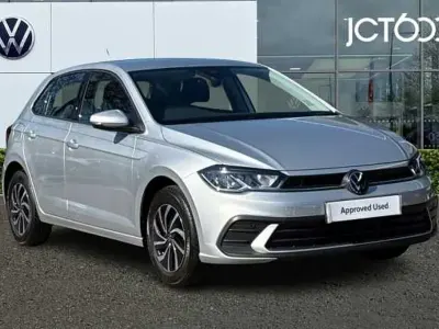 Used VW Polo Life 95 HP (69 kW) 2023 Silver Hatchback