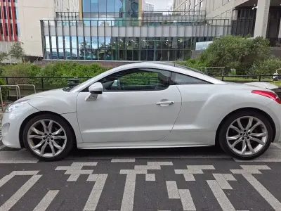 Used Peugeot RCZ GTi 2012 White Coupe
