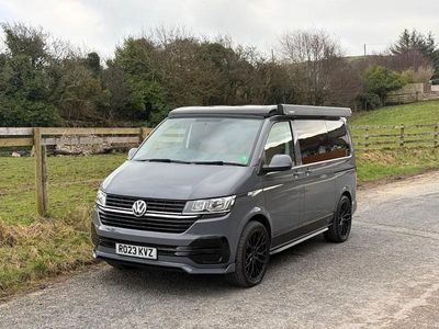 Begagnad VW Transporter 2023 Grå Van