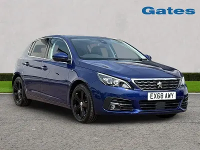 Używany Peugeot 308 2018 Niebieski Hatchback