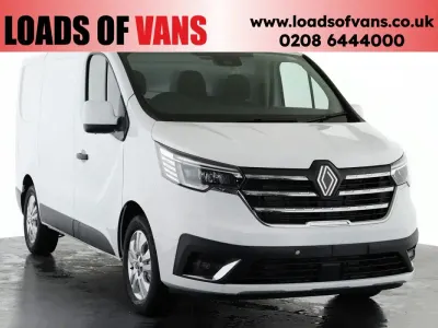 Używany Renault Trafic 150 KM (110 kW) 2024 Szary Minivan