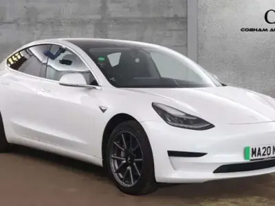 Used Tesla Model 3 Standard Range Plus 239 kW (325 HP) 2020 White Sedan