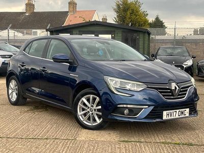 Used Renault Mégane IV Dynamique 130 HP (95 kW) 2017 Blue Hatchback