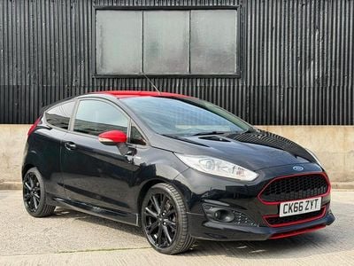 Usado Ford Fiesta ST-Line 140 HP (102 kW) 2016 Preto Citadino