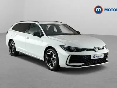 Used VW Passat R-line 204 HP (150 kW) 2025 White Estate